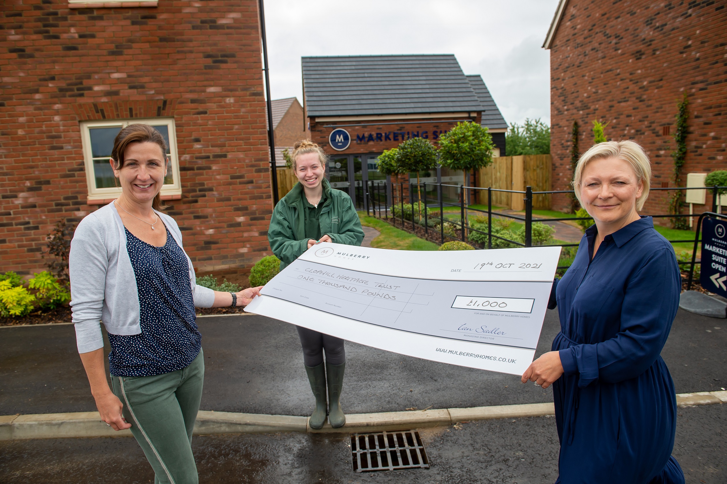 Bedfordshire housebuilder donates £1000 to local heritage trust