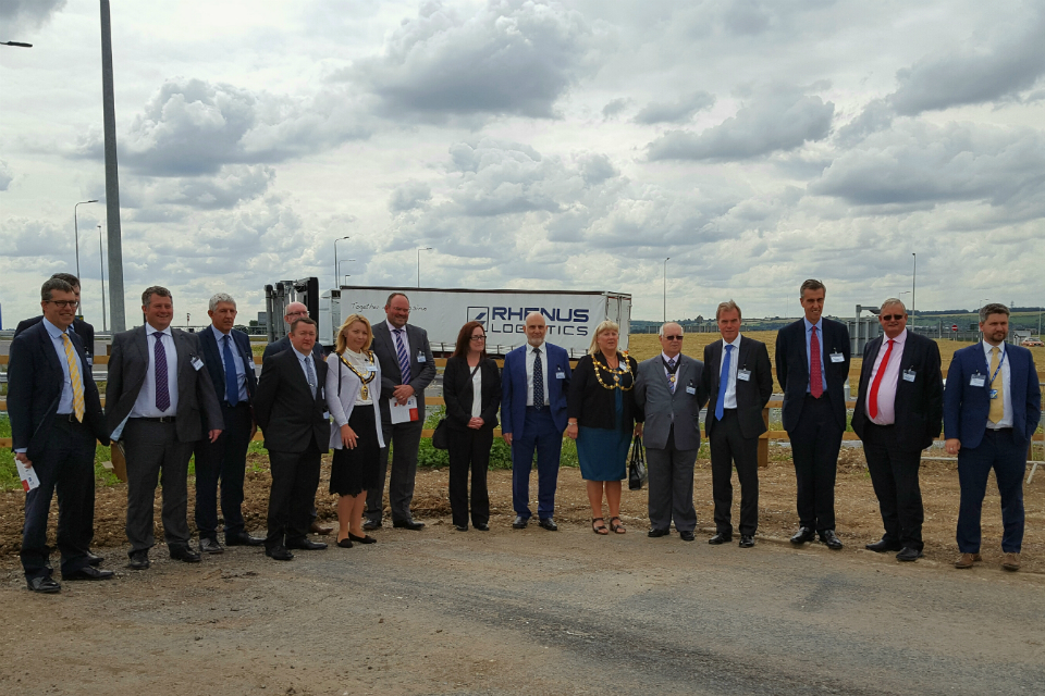 New A5-M1 link road in Bedfordshire hailed by business and civic leaders